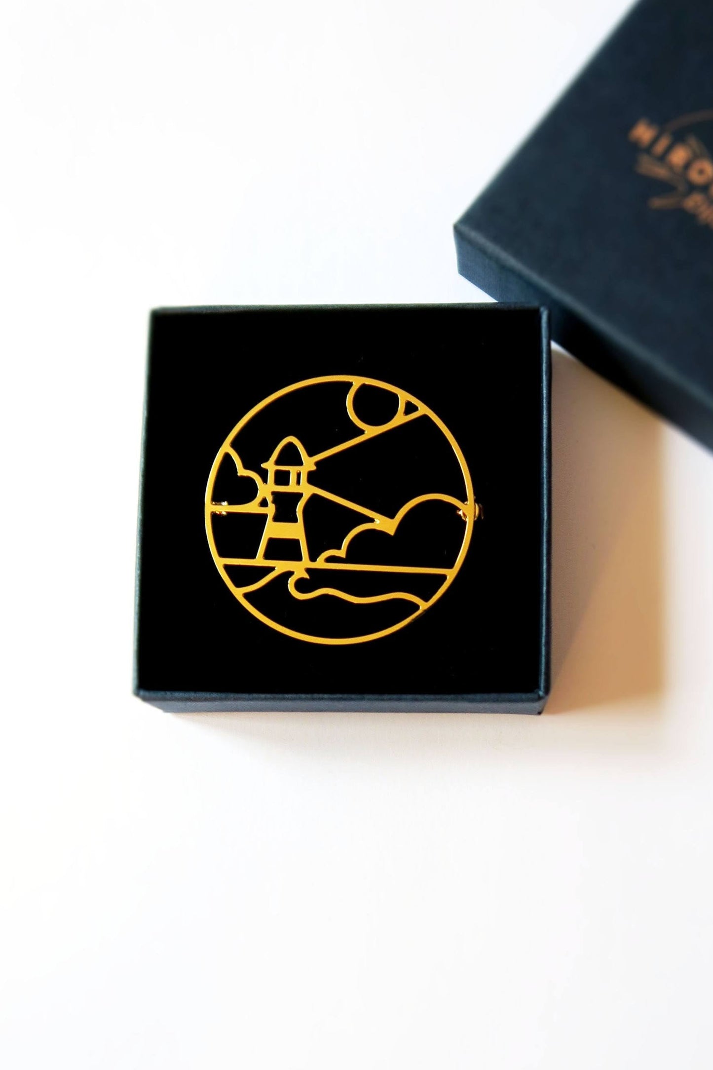Lighthouse brooch