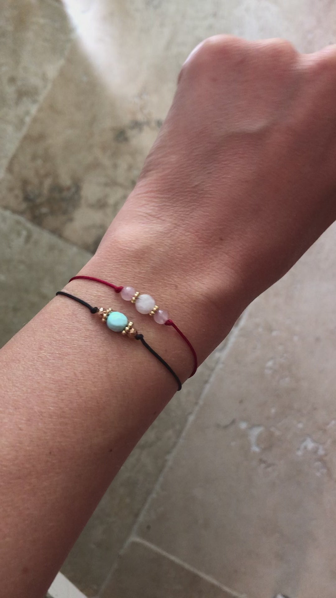 bracelet en pierres porte-bonheur