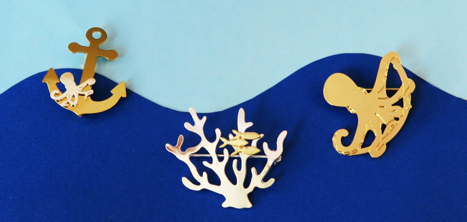 Comment porter une broche en 2026 ? Le guide complet | Hirondelle Bijoux - Hirondelle Bijoux