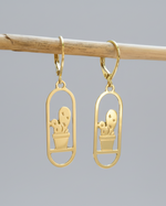 Boucles d'oreilles nature, en laiton dorées. bijoux de créateur fabriqués à la main