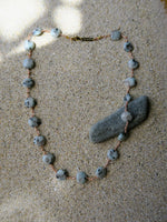 Collier Lisbonne en Jaspes mouchetté monté sur cordon