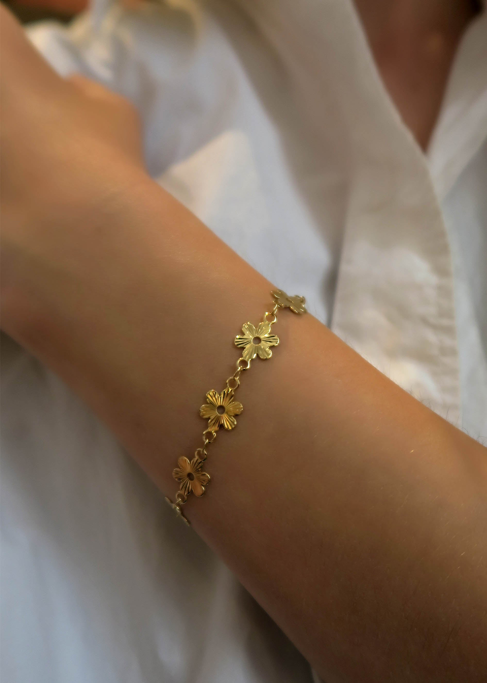 Bracelet bouquet de fleurs, bouton d'or - Hirondelle Bijoux