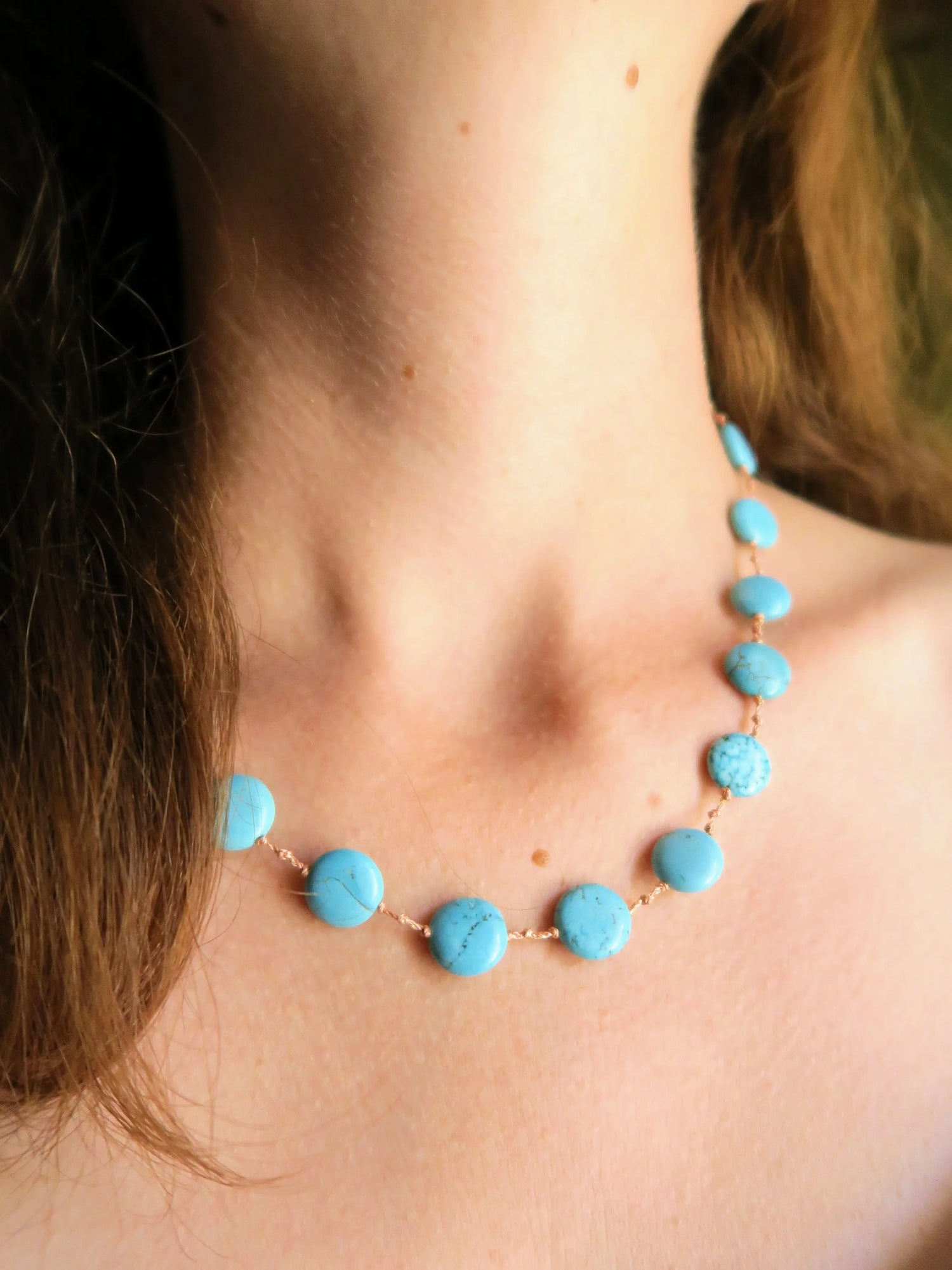 collier estivale en howlite turquoise Seychelles