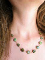 collier maldives en agate serpentine sur cordon