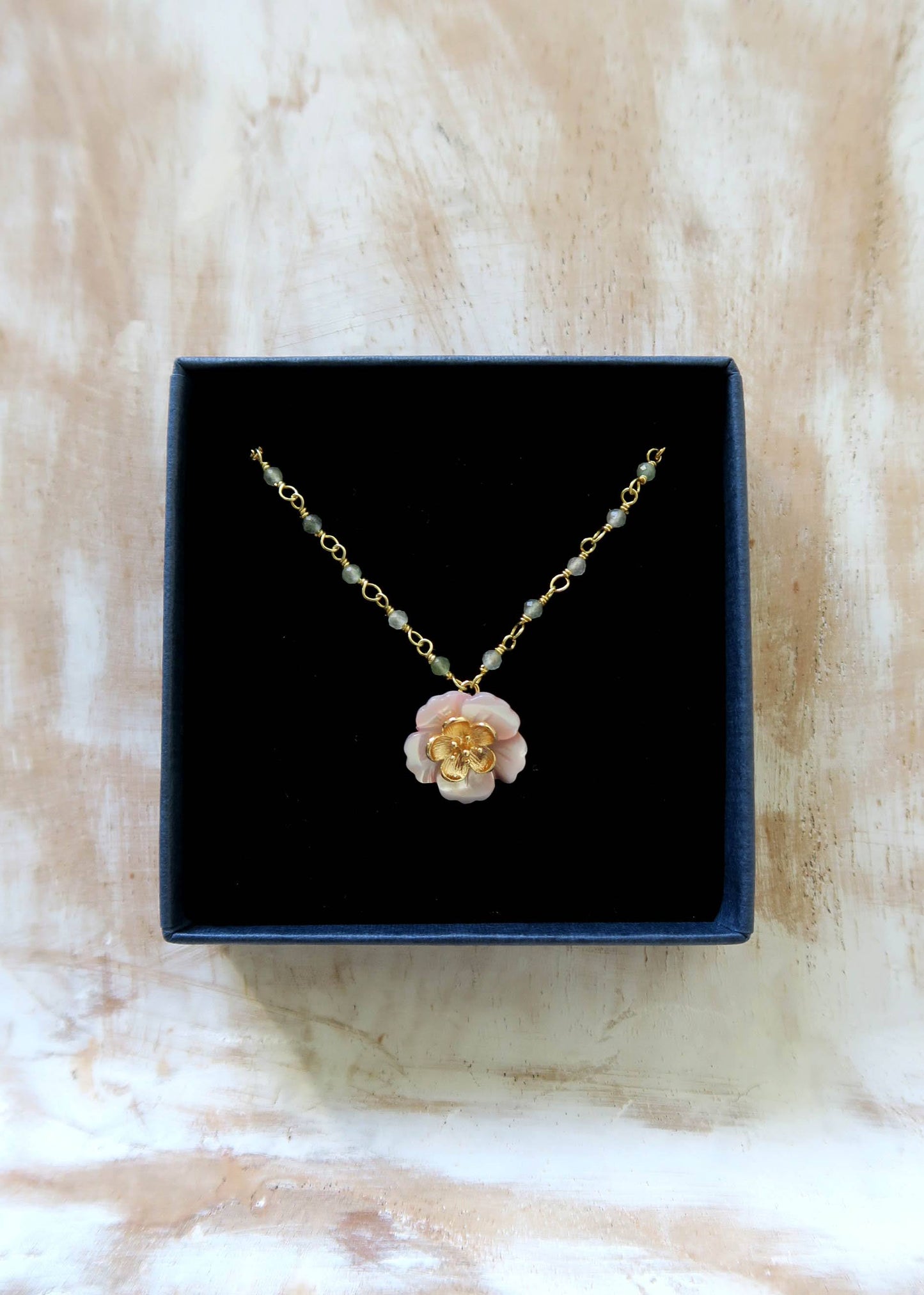 Collier fleur rose Kate