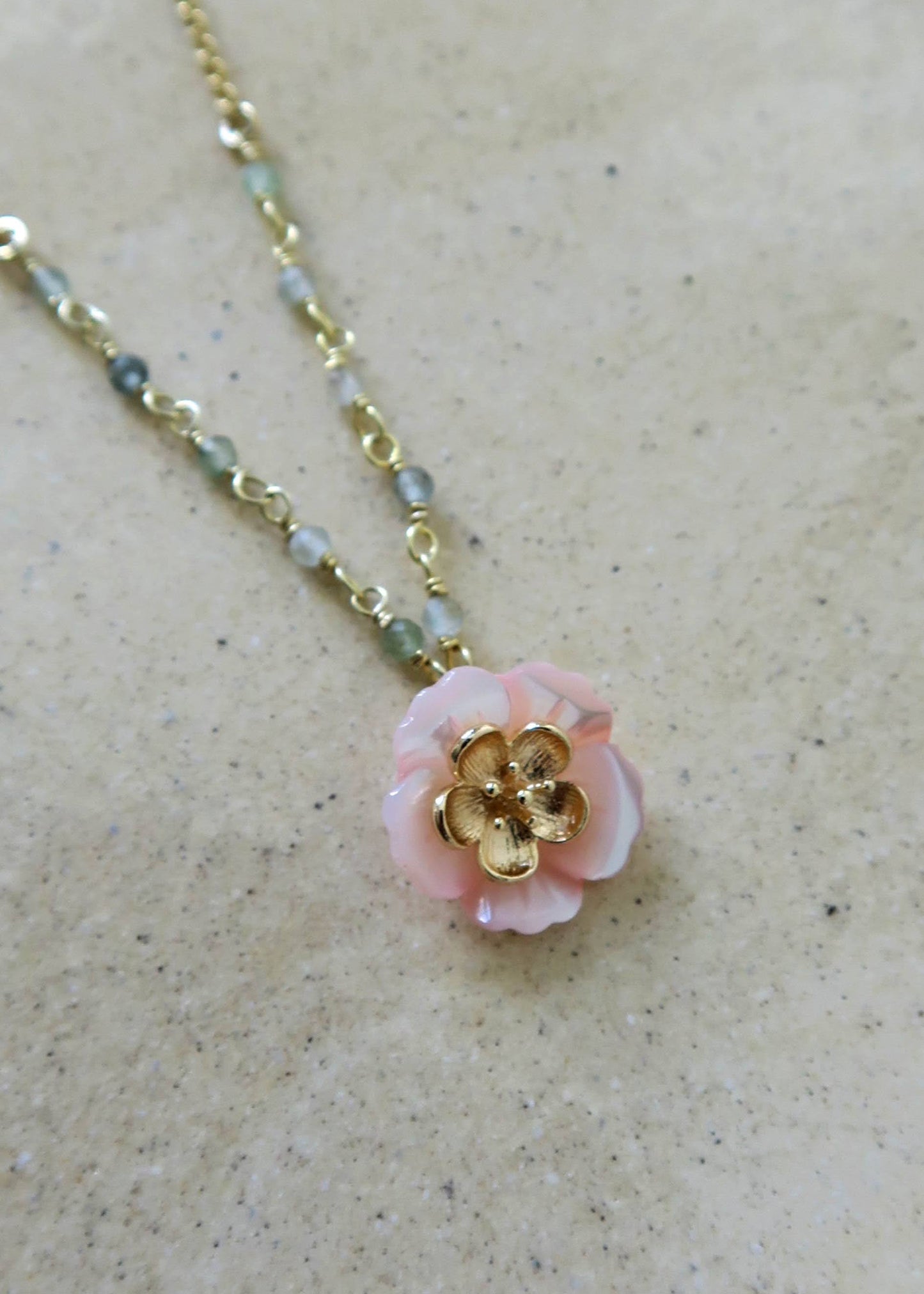 Collier fleur rose Kate