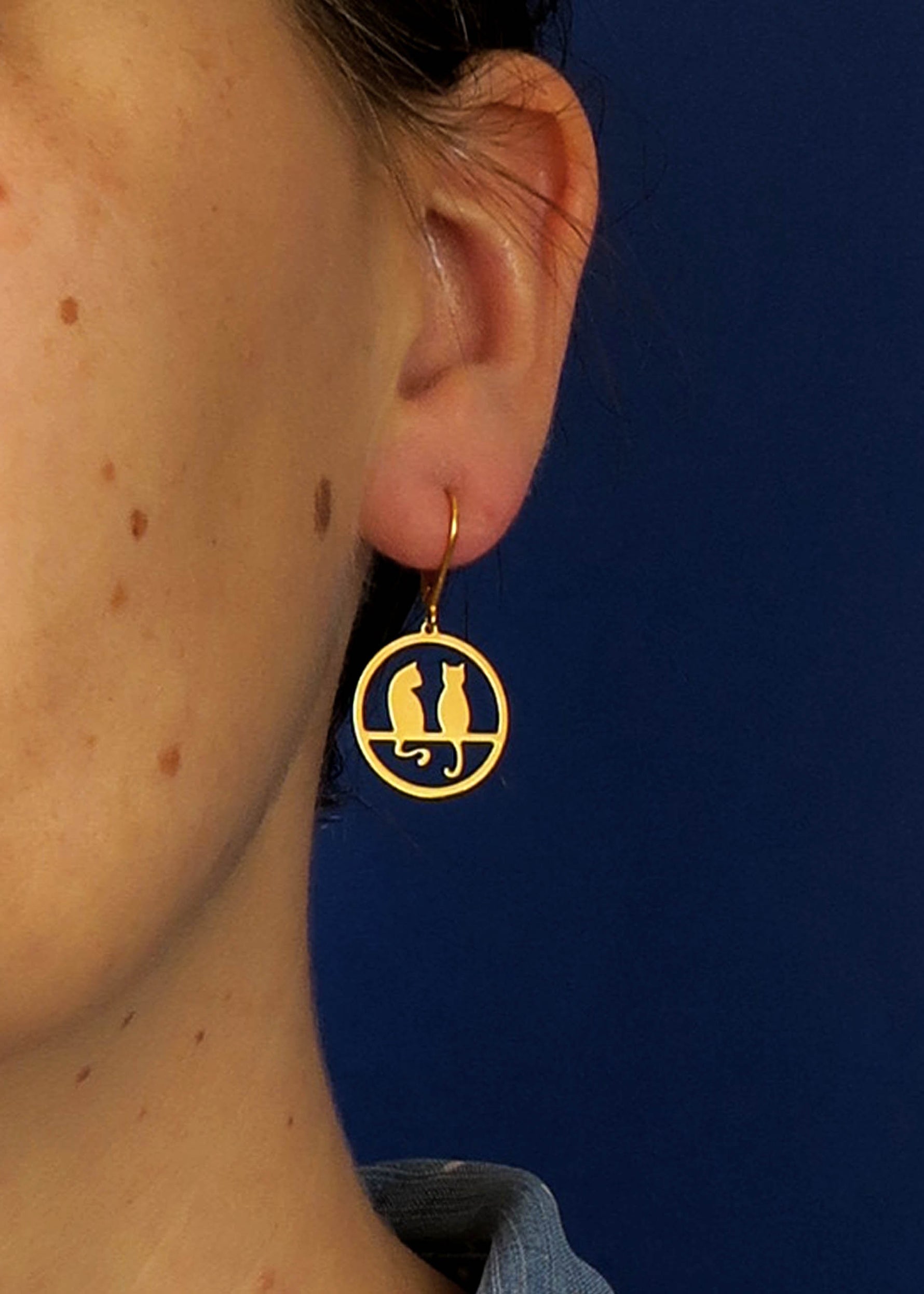 Boucles d'oreilles deux chats perchés - Hirondelle Bijoux créateur de bijoux artisanaux