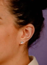 Boucles d'oreilles fleur myosotis argentées - Hirondelle Bijoux